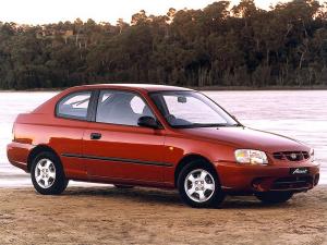 Hyundai Accent 3-Door 2000 года